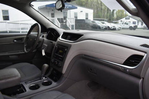 2017 Chevrolet Traverse LS