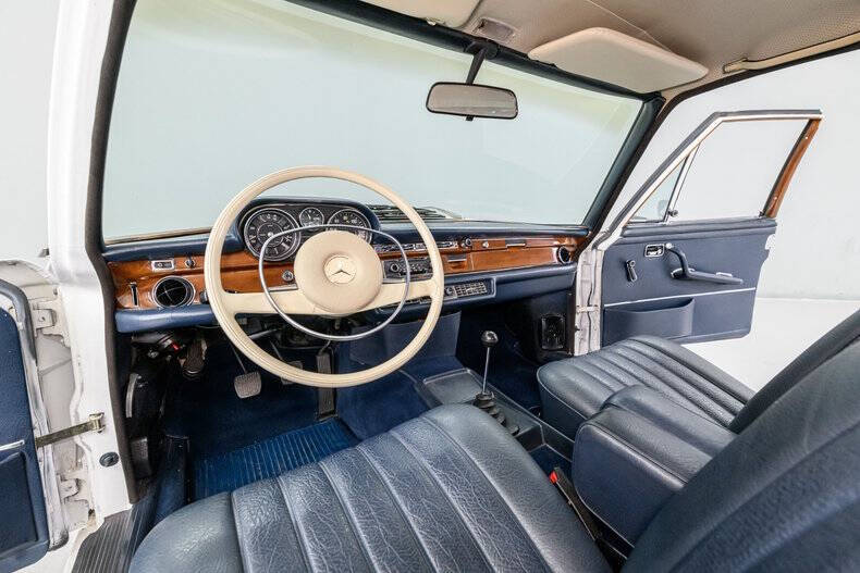 1971 Mercedes-Benz 280-Class