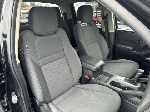 2022 Nissan Frontier S