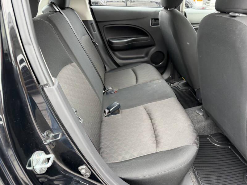 2024 Mitsubishi Mirage ES