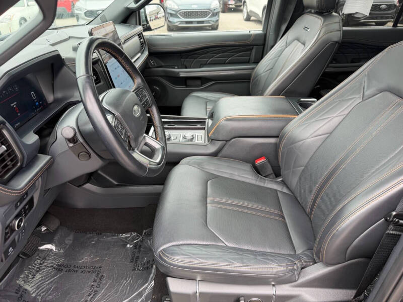 2023 Ford Expedition Platinum