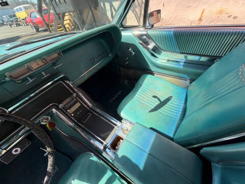 1965 Ford Thunderbird
