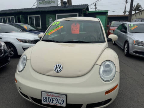 2009 Volkswagen New Beetle Base PZEV