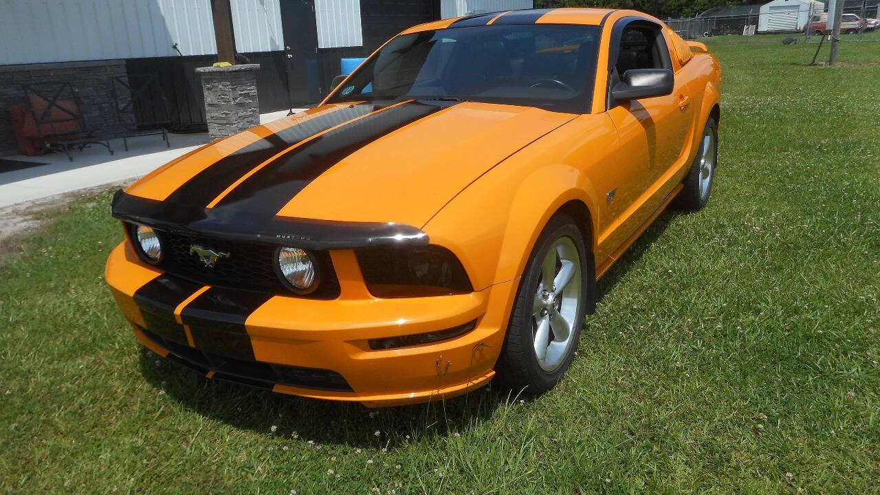 2007 Ford Mustang 1