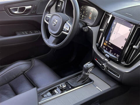 2021 Volvo XC60 T5 Inscription