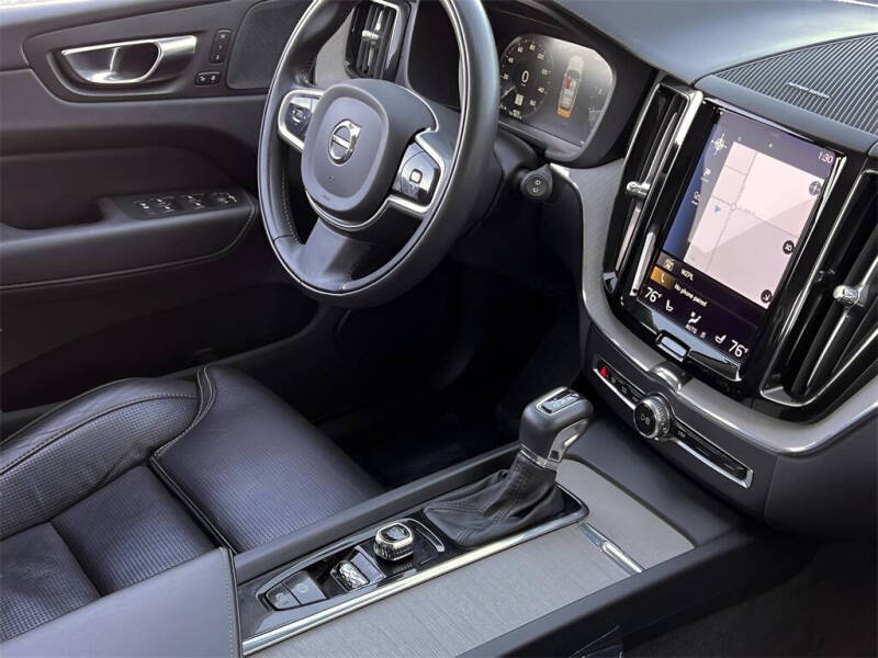 2021 Volvo XC60 T5 Inscription