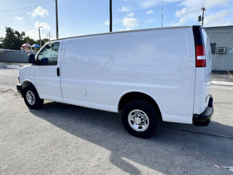 2021 Chevrolet Express 2500