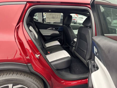 2026 Chevrolet Equinox EV LT 2