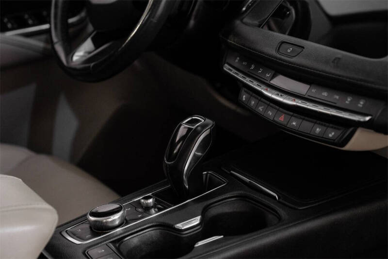 2019 Cadillac XT4 Premium Luxury