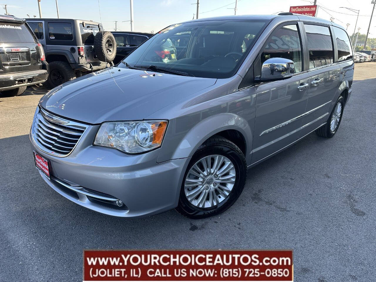 2015 Chrysler Town and Country Limited 4dr Mini Van's photo
