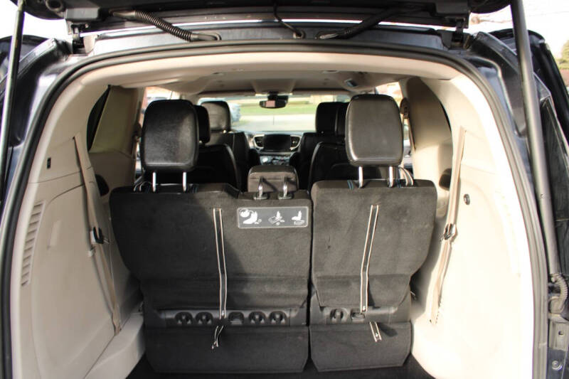 2021 Chrysler Pacifica Touring L