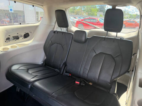 2018 Chrysler Pacifica Touring L