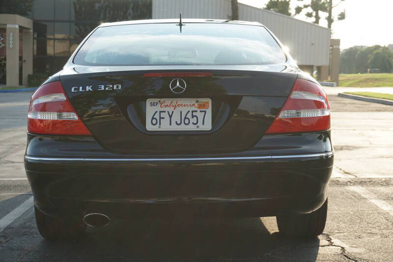 2005 Mercedes-Benz CLK CLK 320