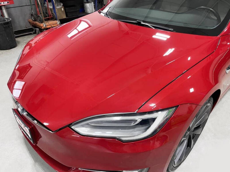 2020 Tesla Model S Performance