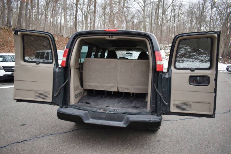 2012 GMC Savana LS 2500