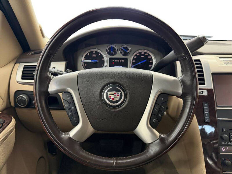 2013 Cadillac Escalade Luxury