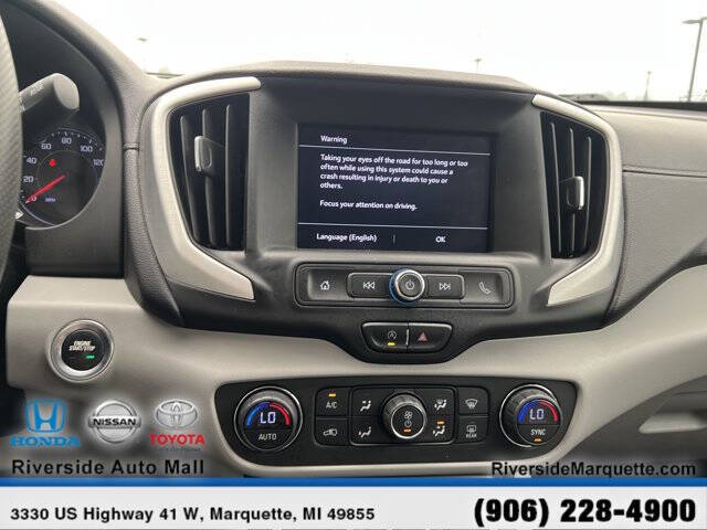 2022 GMC Terrain SLE