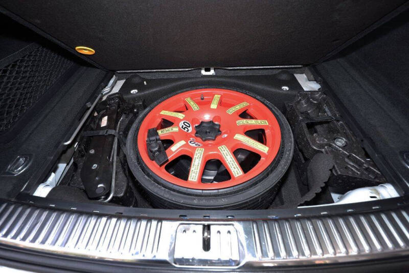 2018 Porsche Cayenne Platinum Edition