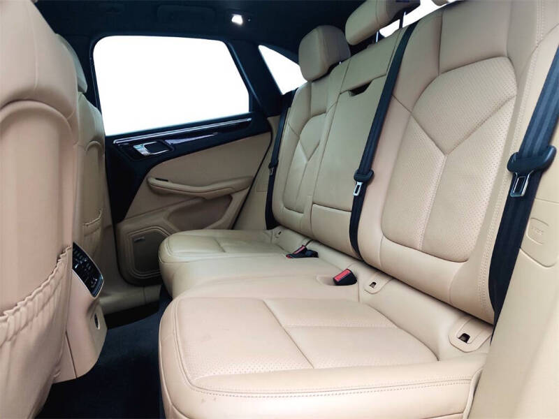 2017 Porsche Macan S