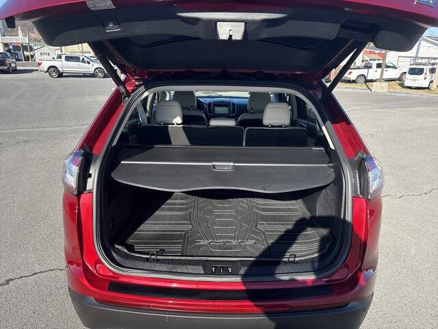 2017 Ford Edge Titanium