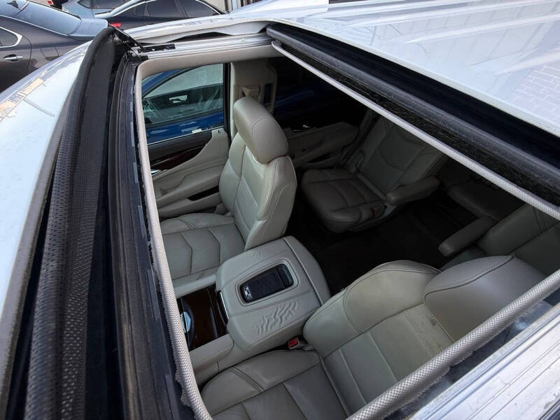 2017 Cadillac Escalade Premium Luxury