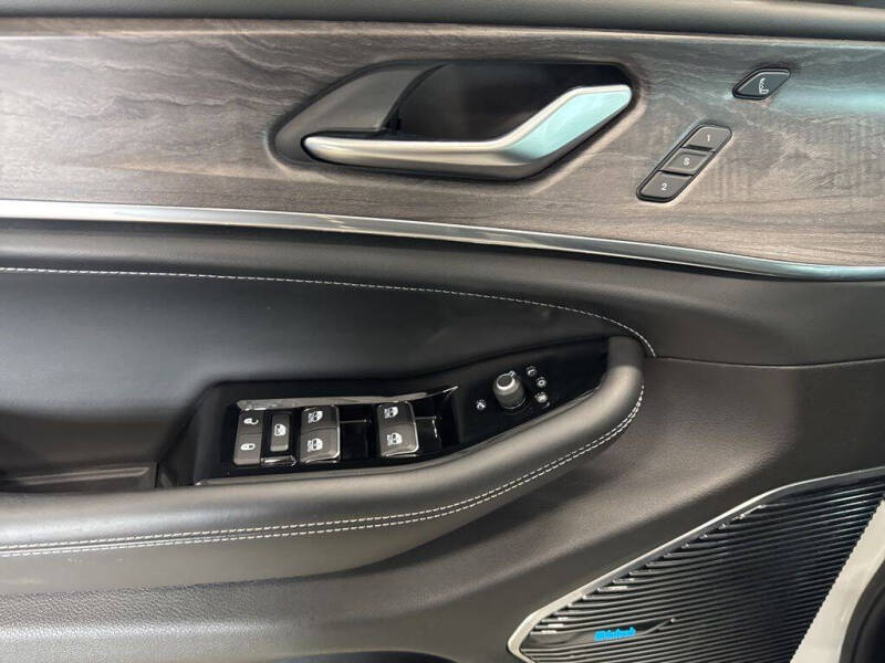 2022 Jeep Grand Cherokee Overland