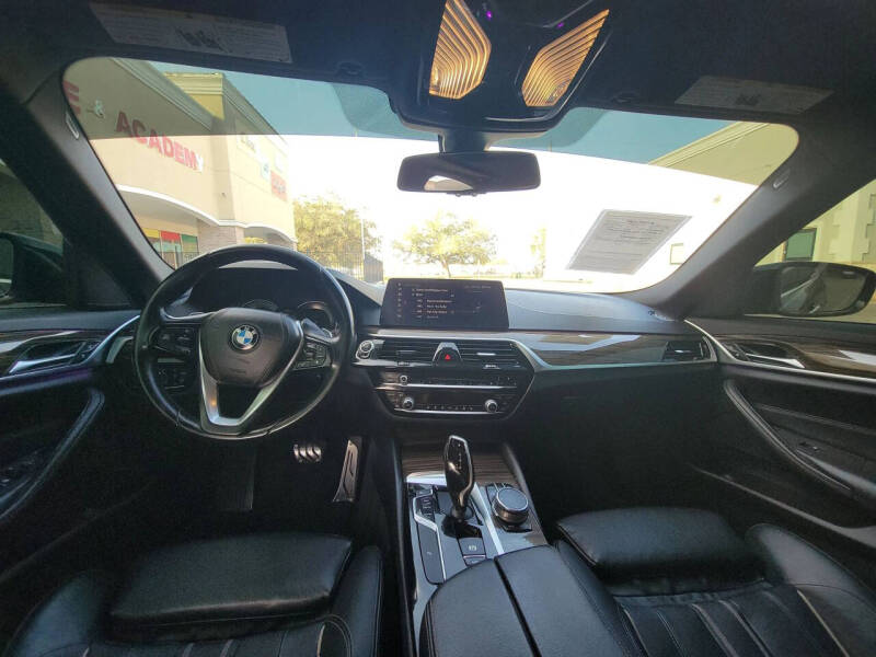 2018 BMW 5 Series 530i