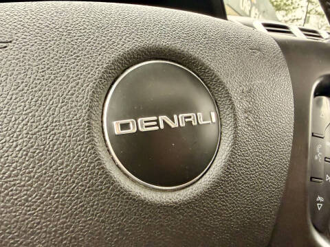 2012 GMC Acadia Denali