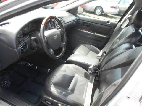 2005 Ford Taurus SEL