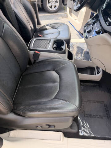 2018 Chrysler Pacifica Touring L Plus