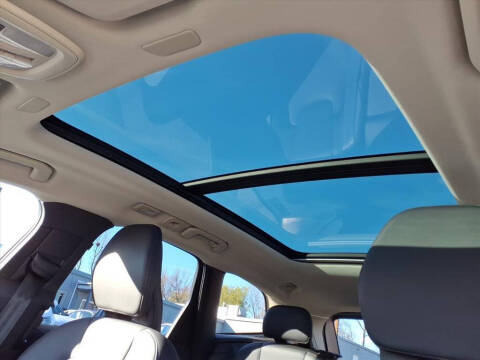 2025 Volvo XC60 B5 Core Dark Theme