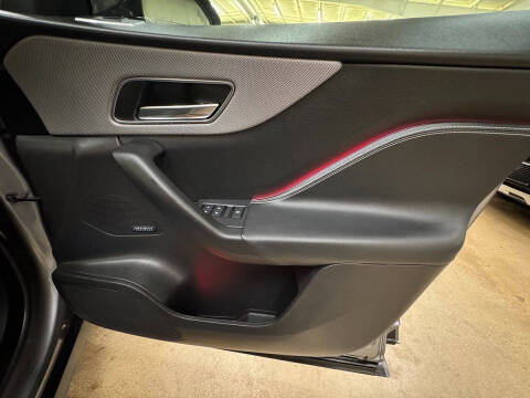 2020 Jaguar F-PACE SVR