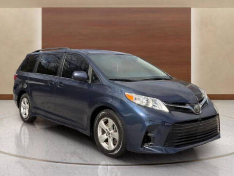 2019 Toyota Sienna LE 8-Passenger