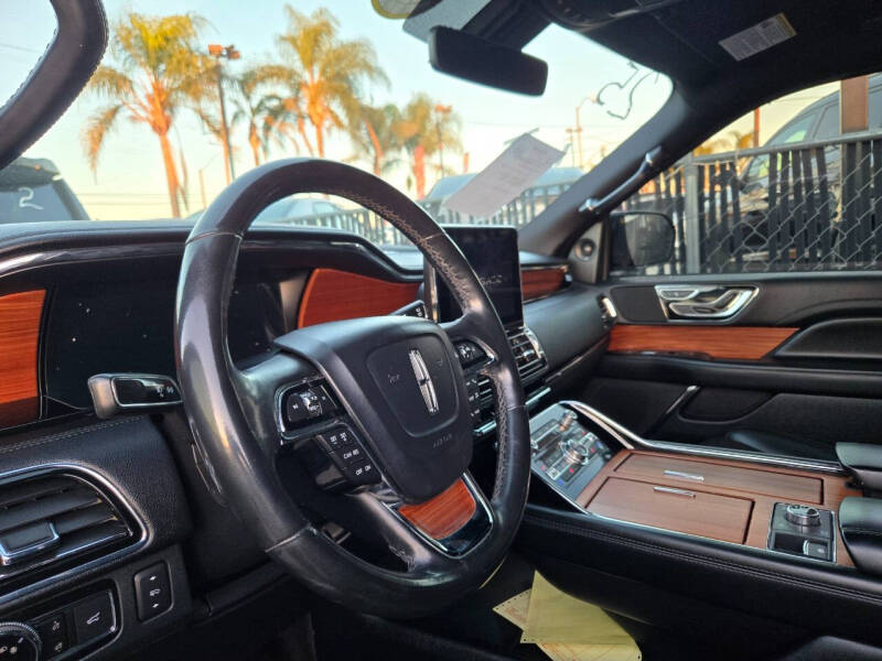 2019 Lincoln Navigator