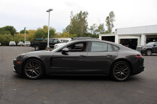 2018 Porsche Panamera