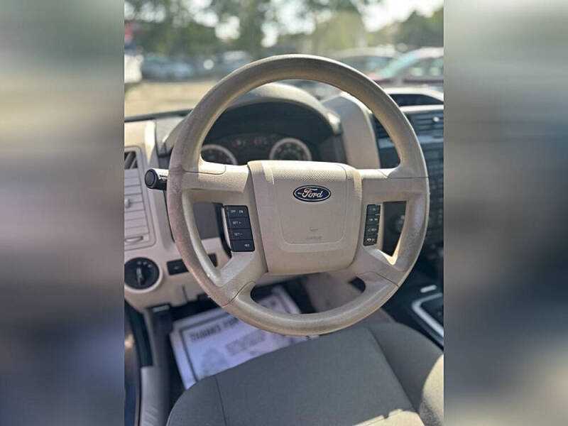 2011 Ford Escape XLS