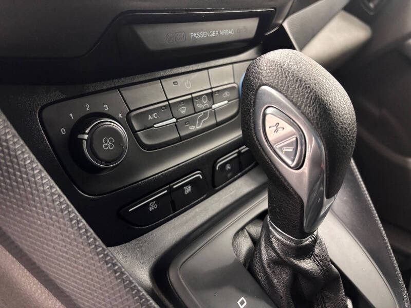 2022 Ford Transit Connect XL