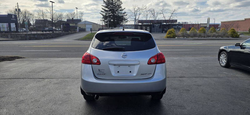 2010 Nissan Rogue S Krom