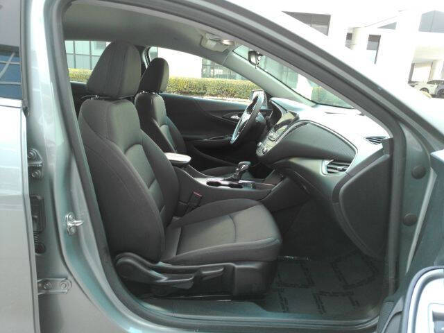 2024 Chevrolet Malibu LT