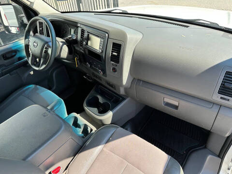 2021 Nissan NV 3500 HD SV