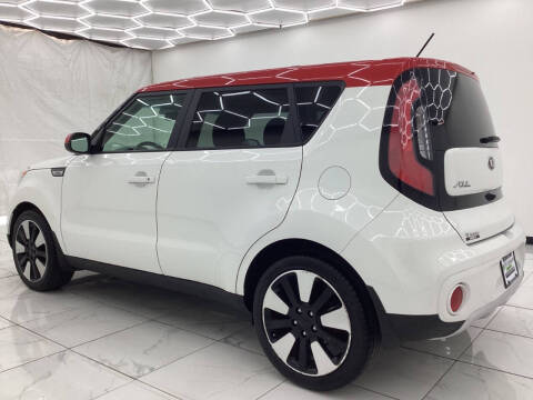 2017 Kia Soul +