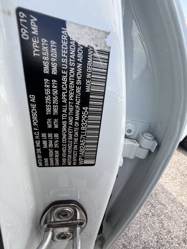 2020 Porsche Macan S