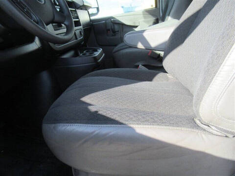 2022 Chevrolet Express 2500