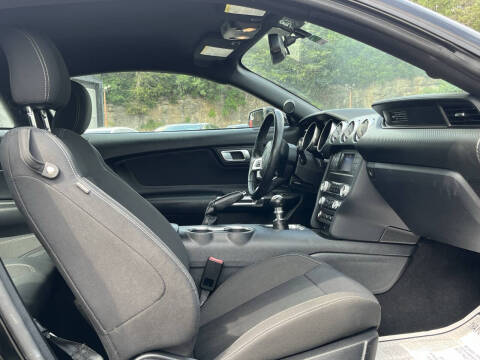 2020 Ford Mustang EcoBoost