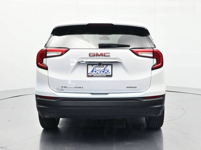 2024 GMC Terrain SLE