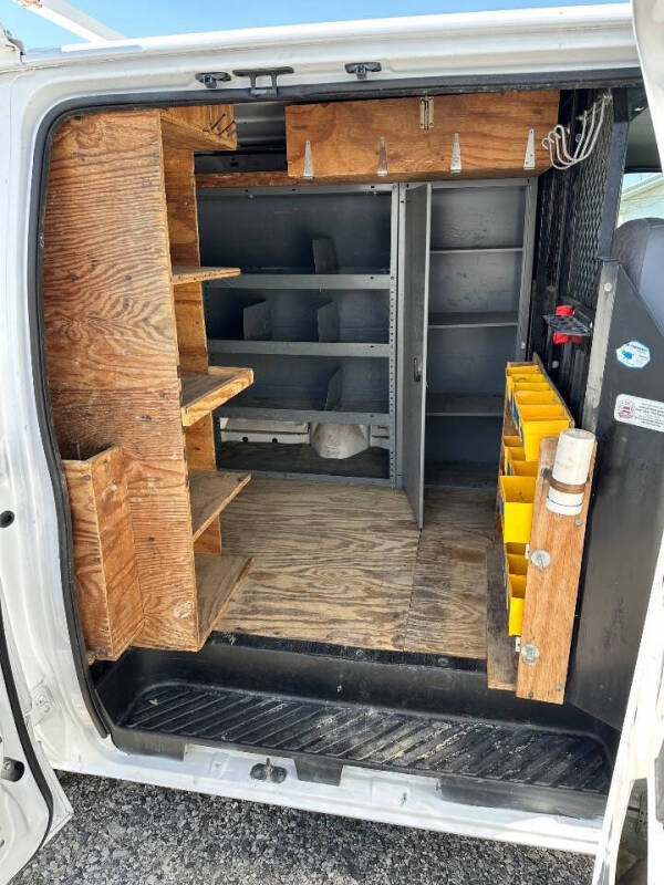2002 Ford E-Series