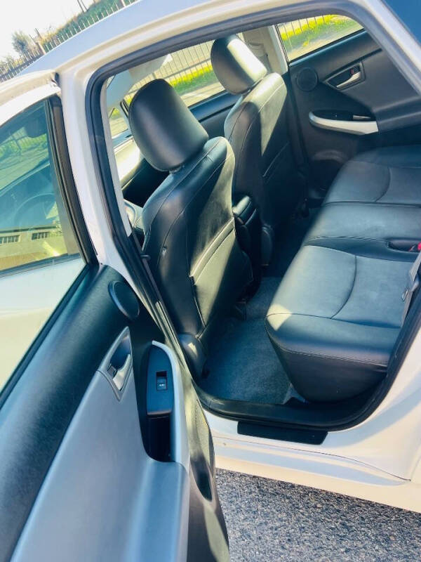 2014 Toyota Prius Four