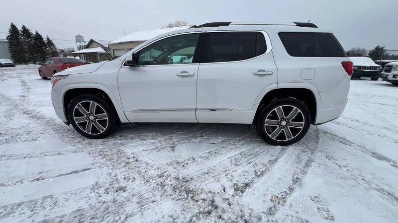 2017 GMC Acadia Denali