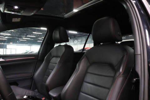 2019 Volkswagen Golf GTI S