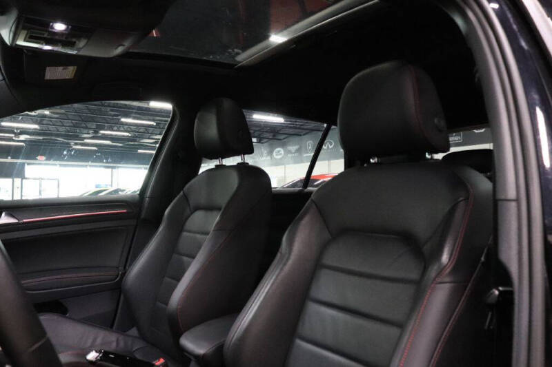 2019 Volkswagen Golf GTI S